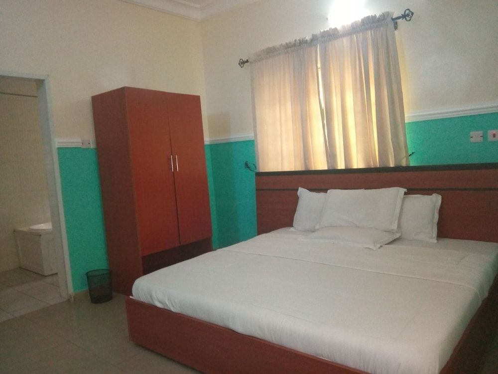 Jem Guest House