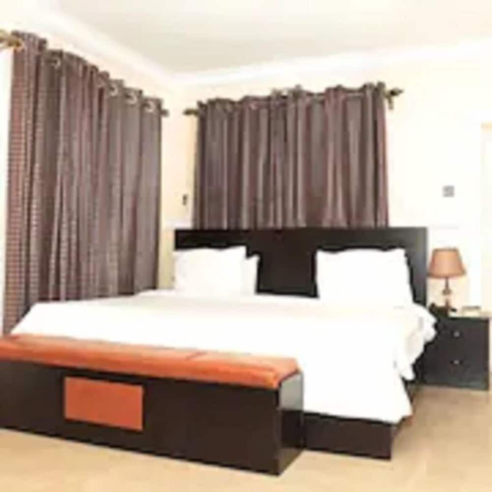 Exclusive Room