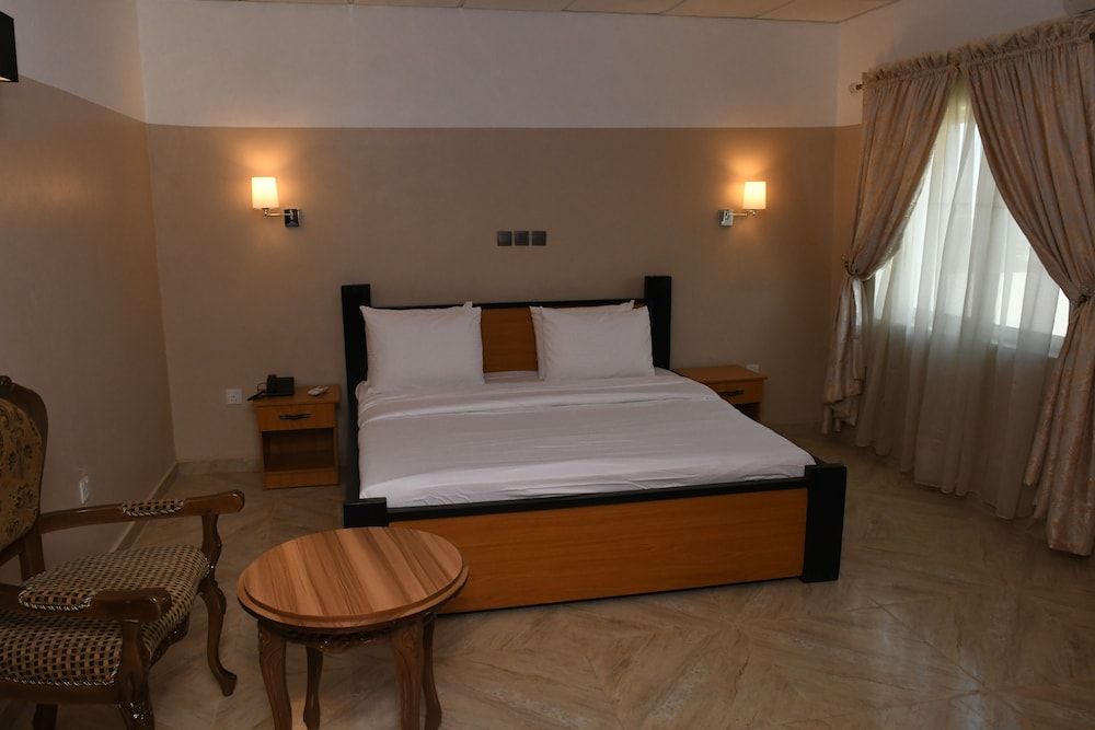 Executive Studio