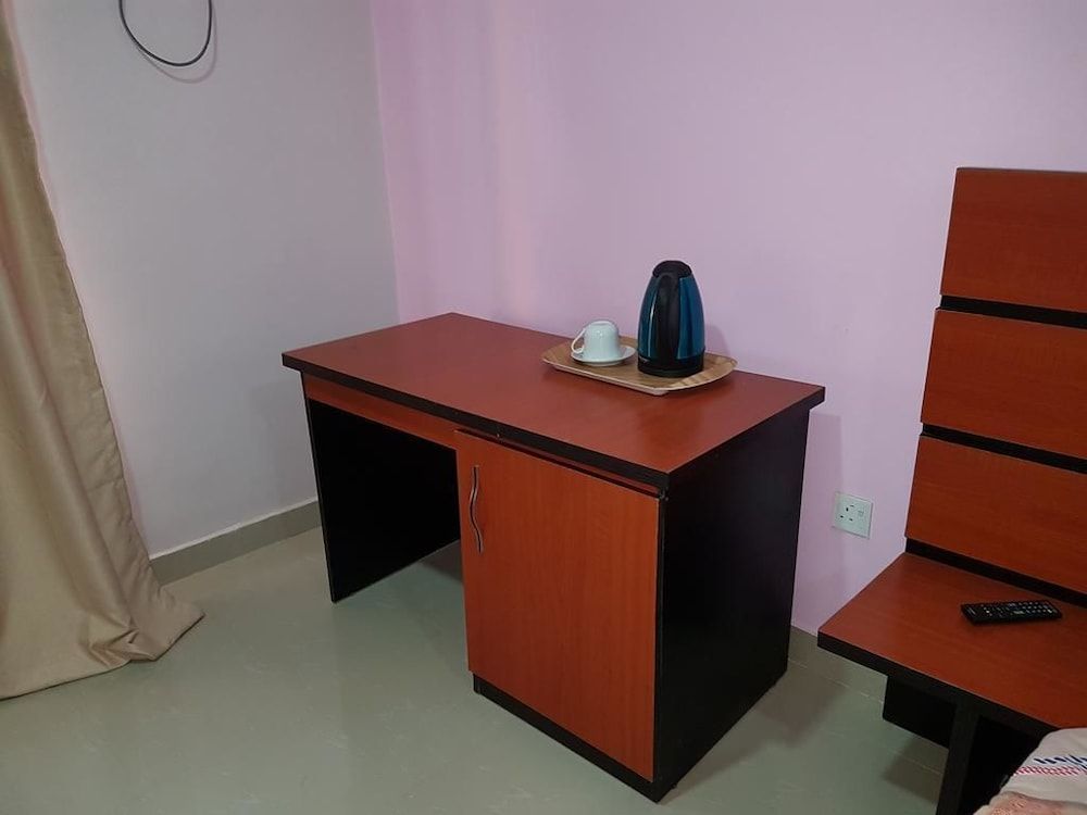 Grand Valley Hotel Double Room 6