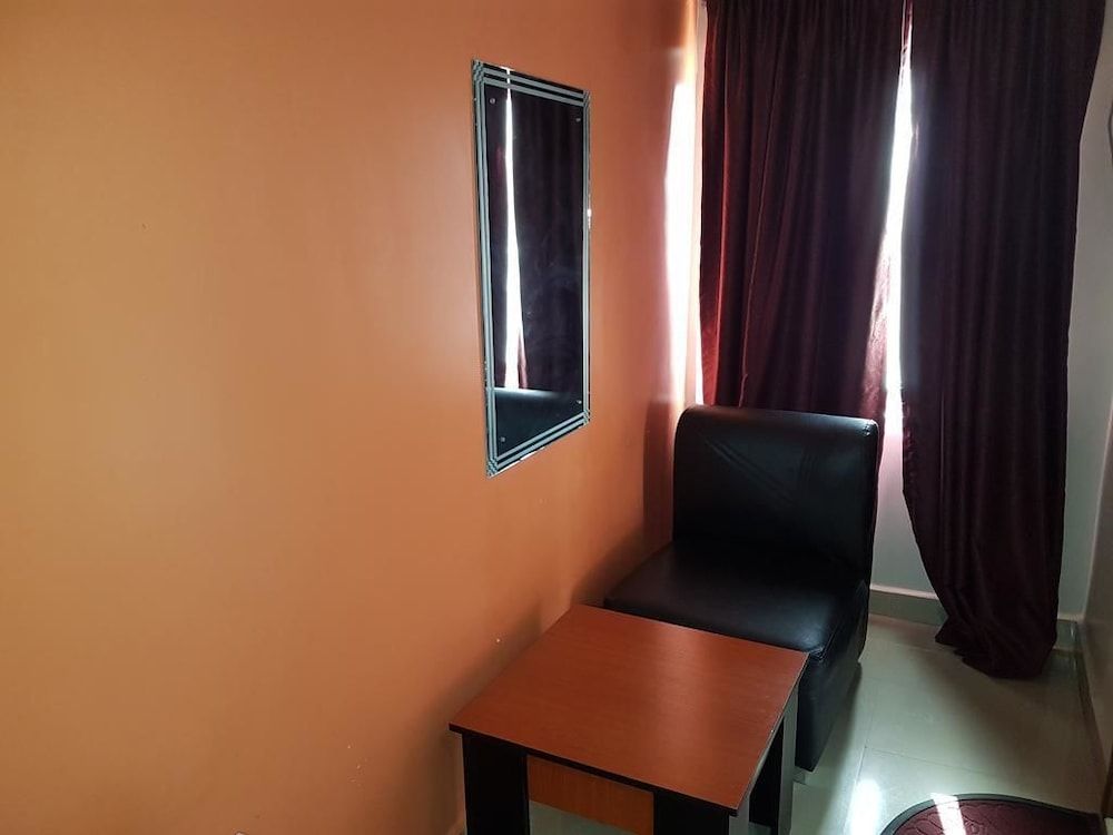 Grand Valley Hotel Double Room 7