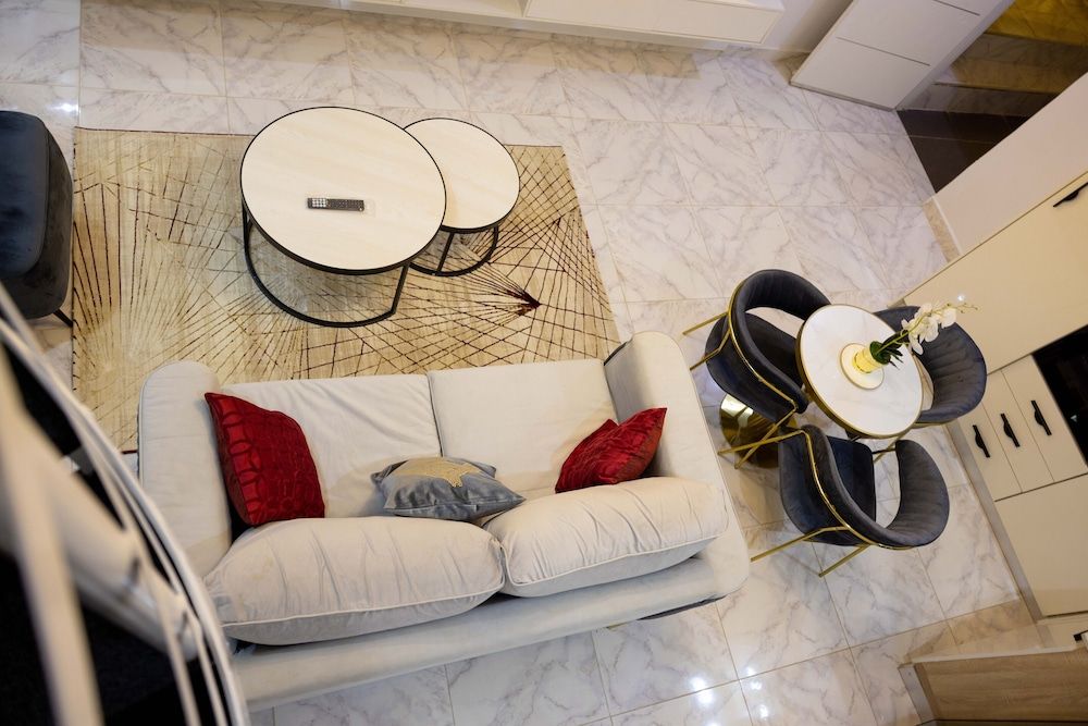 Kadal Apartments Executive Double Room 5