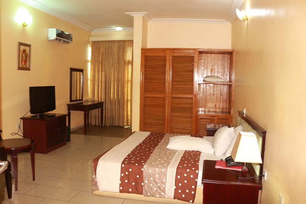 Elite Room