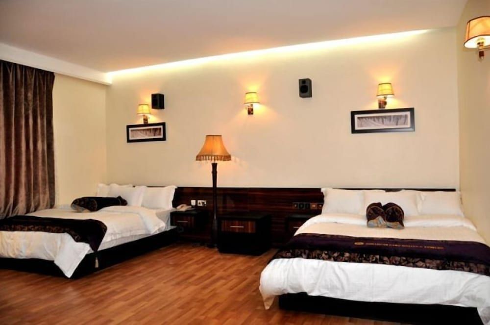 Premium Suite
