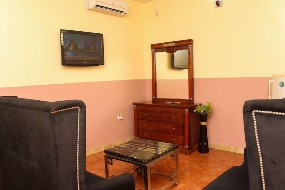 Everyday Check Inn Limited Grand Room 5