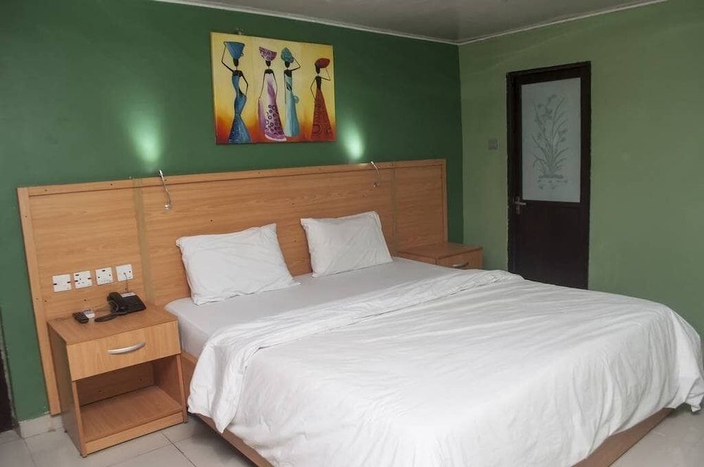 Labake Cottage Hotel Deluxe Double Room 9