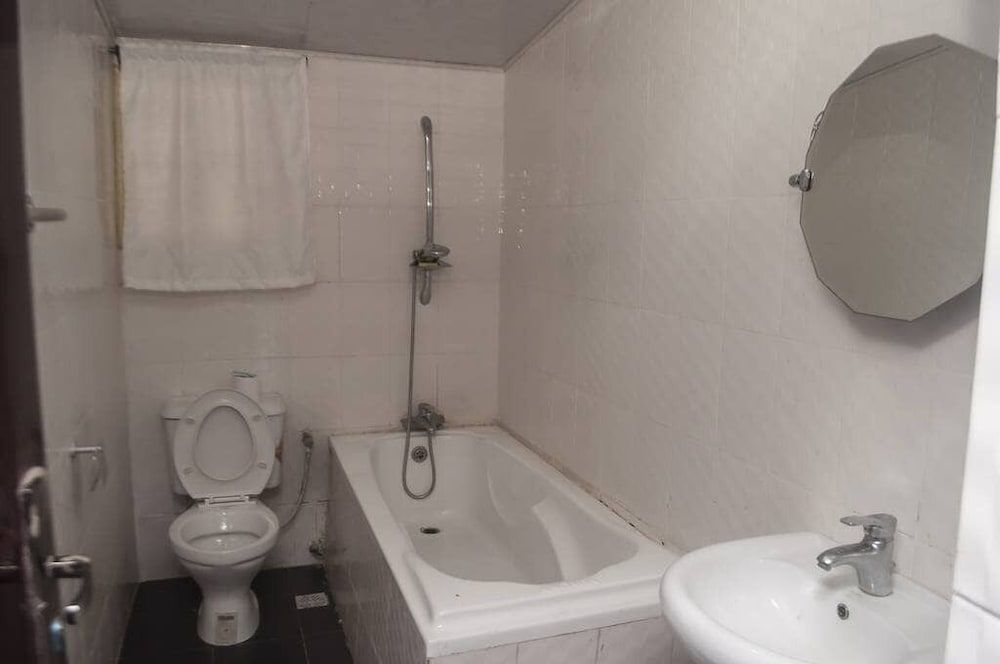 Labake Cottage Hotel Deluxe Double Room 10