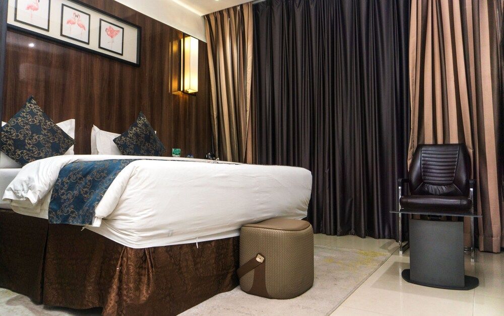 Green Point Hotel Standard Room