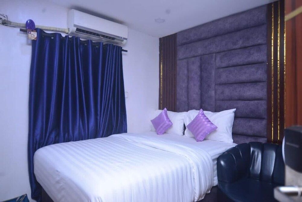 Nobi's Apartments Comfort Single Room, 1 Large Twin Bed 5