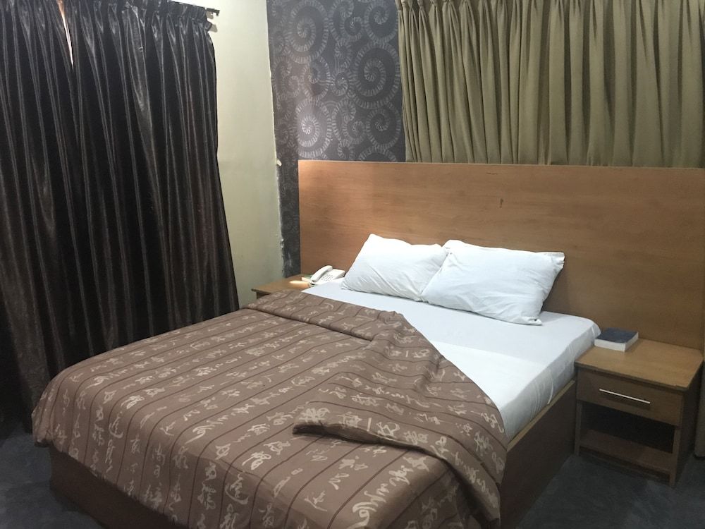 Classic Room, 1 Queen Bed, Non Smoking