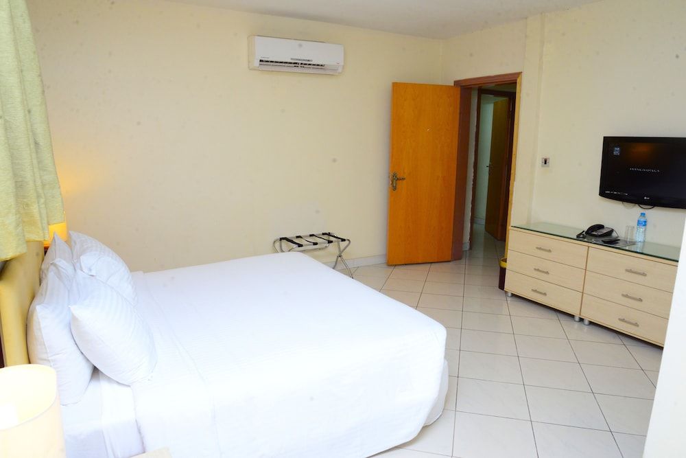 Junior Apartment