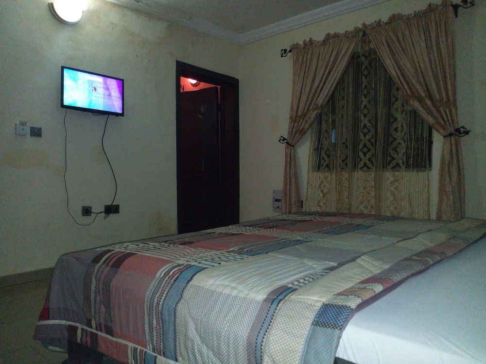 Akma Signature Hotel & Suites Standard Double Room, 1 Double Bed, Non Smoking 2