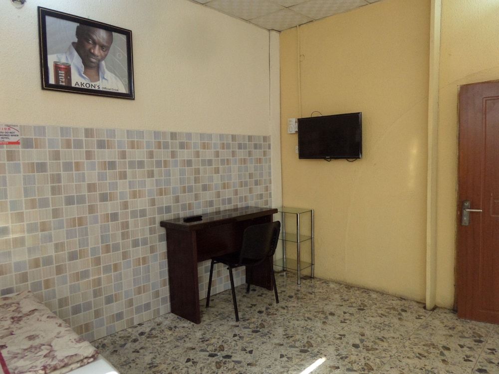 Basic Double Room