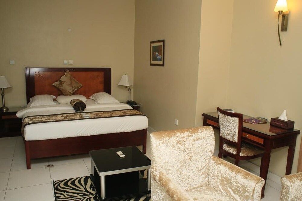 Oxygen Holiday Resort Executive Room 4