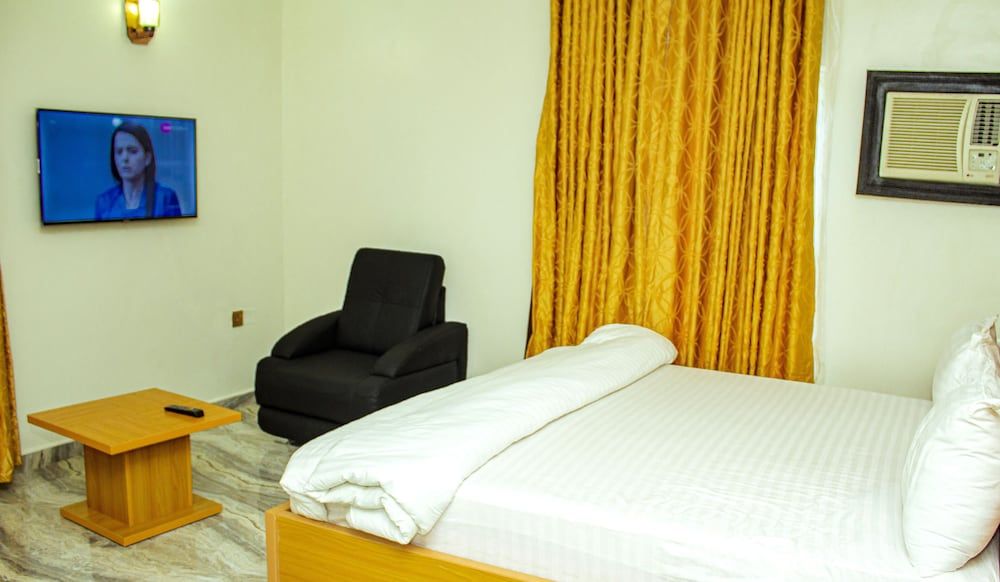 Luxury Single Room