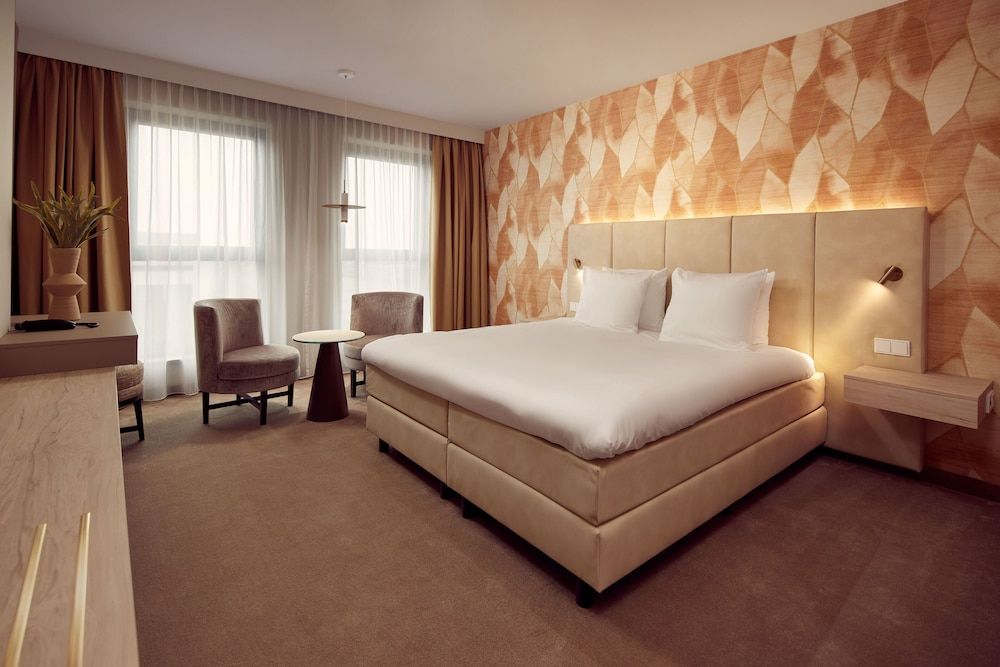 Van der Valk Hotel Gorinchem Deluxe Room, 1 King Bed 3