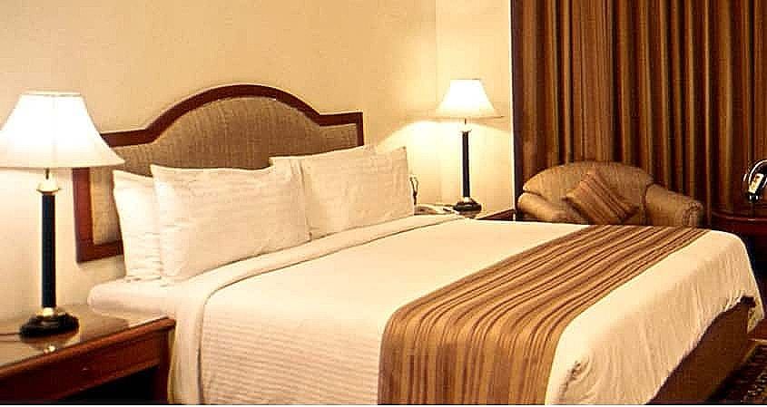 Katriya Hotel and Tower Deluxe Room with Queen or Twin Beds 3