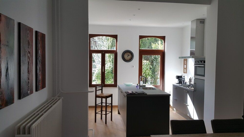 Mansion 6 Luxury Apartment, 2 Twin Beds, Garden View, Ground Floor 14