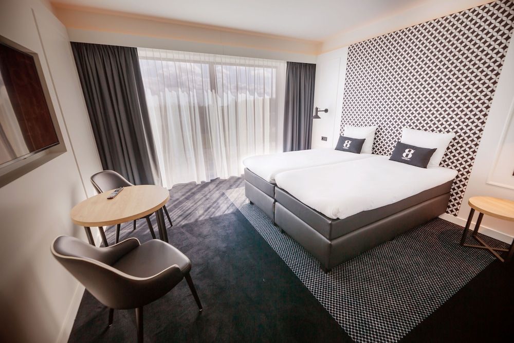 Gr8 Hotel Breda Standard Twin Room 3