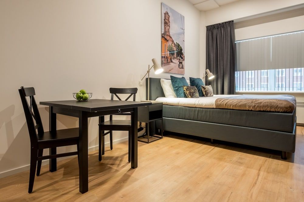 undefined Nero Office Hotel 6