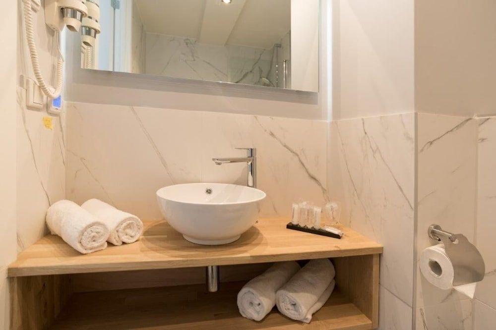 Hof van Holland Comfort Double Room 5