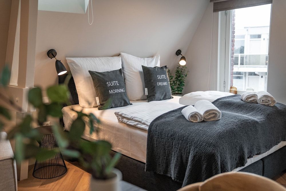 Limehome Den Haag Keizerstraat Suite L 3