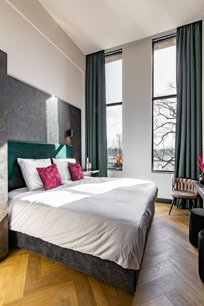 Monument Hotel Comfort Room 4