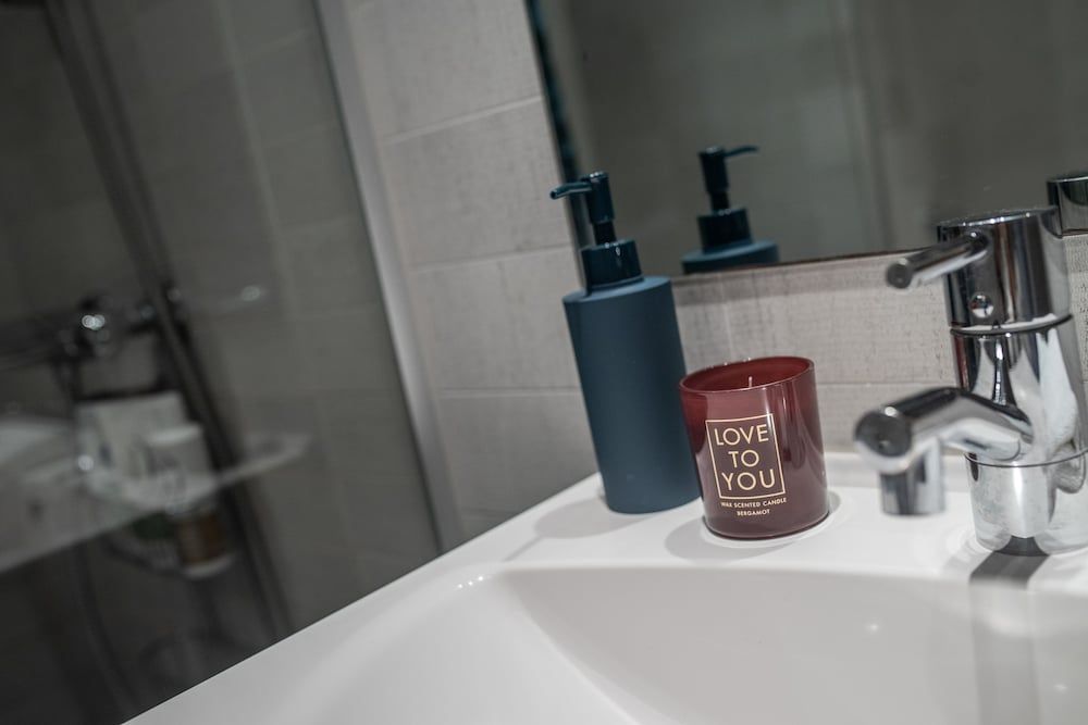 Newly redecorated studio Bikes Studio 8