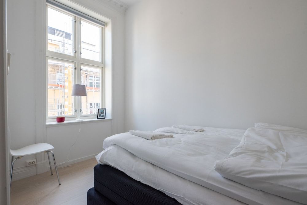 undefined 3 bedroom apartment 3