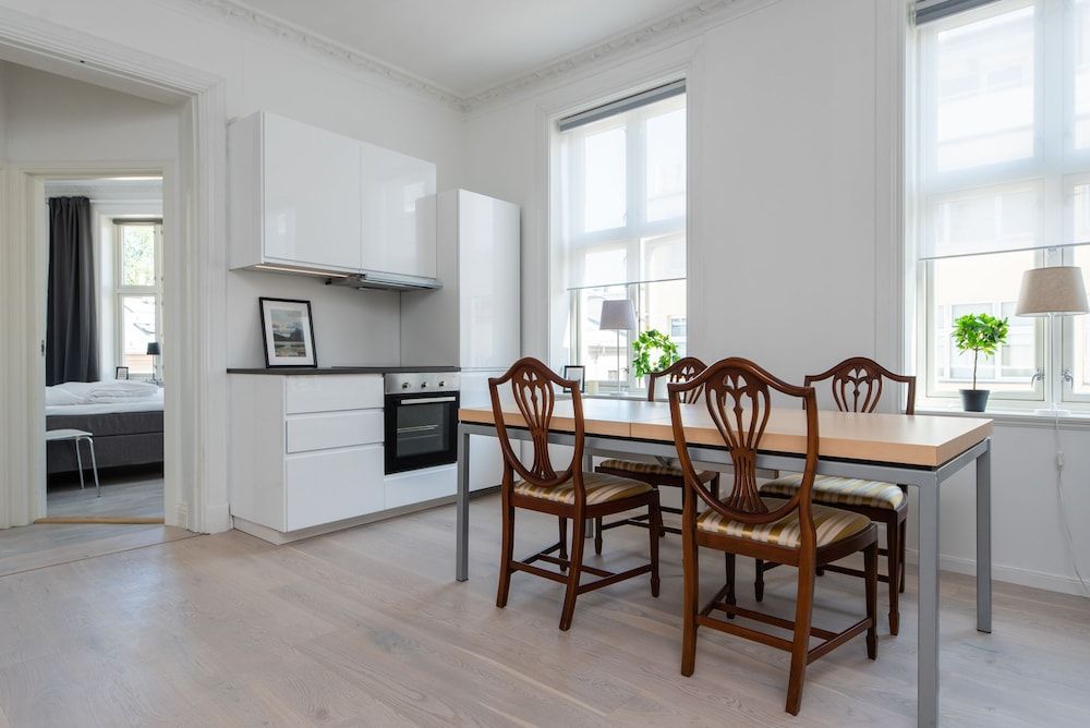 undefined 3 bedroom apartment 7