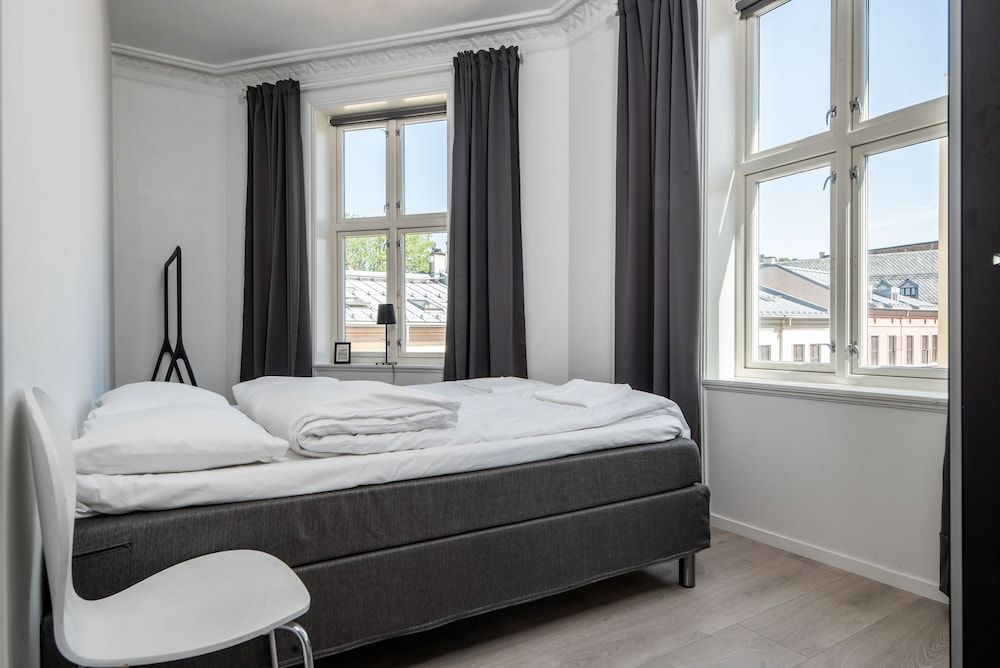 undefined 3 bedroom apartment 4