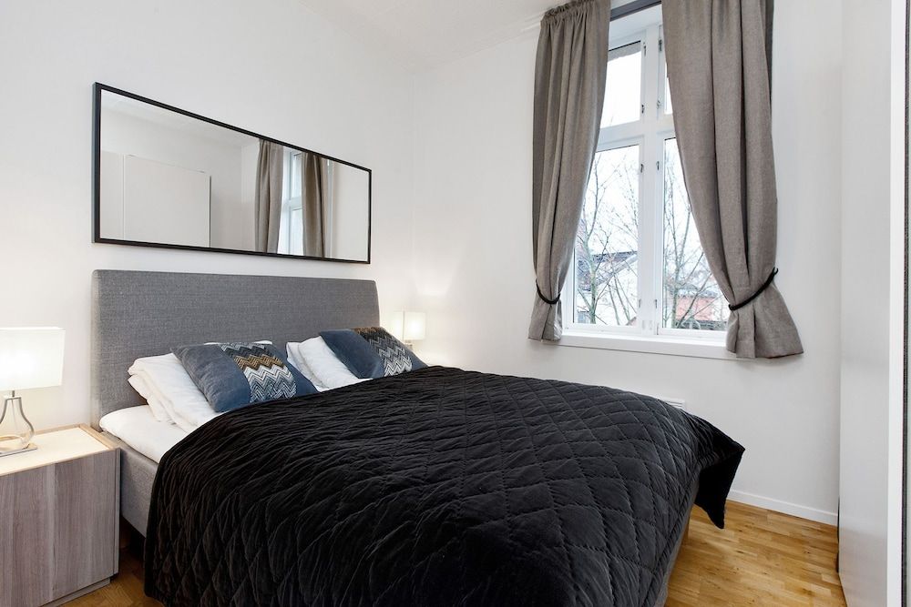 undefined 1 Bedroom Short walk to main street