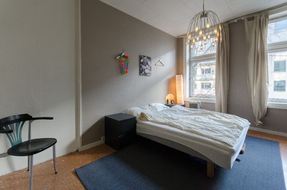 StayPlus Comfy 1BR Apt - Hip Area Apartment 2