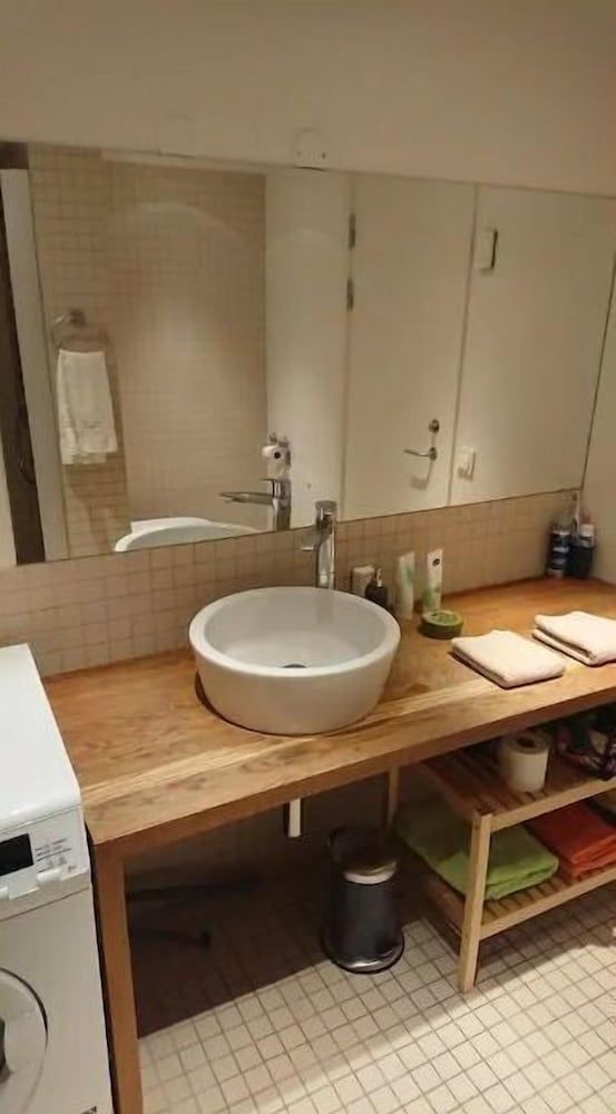 StayPlus Apt in Trendy Area Balcony Apartment 19