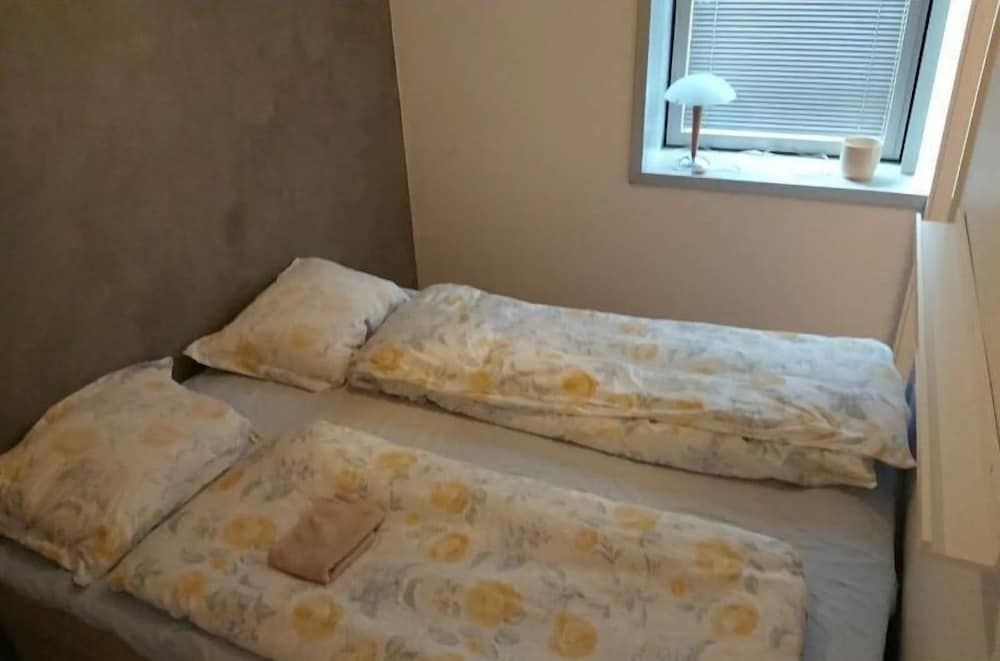 StayPlus Apt in Trendy Area Balcony Apartment 2