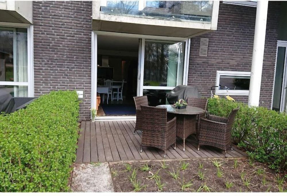 StayPlus Apt in Trendy Area Balcony Apartment 15