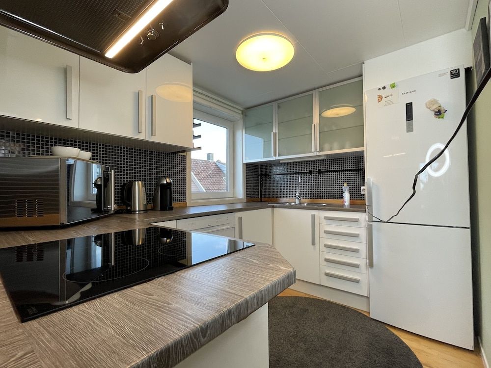 Apartment, 2 Bedrooms, Balcony, City View