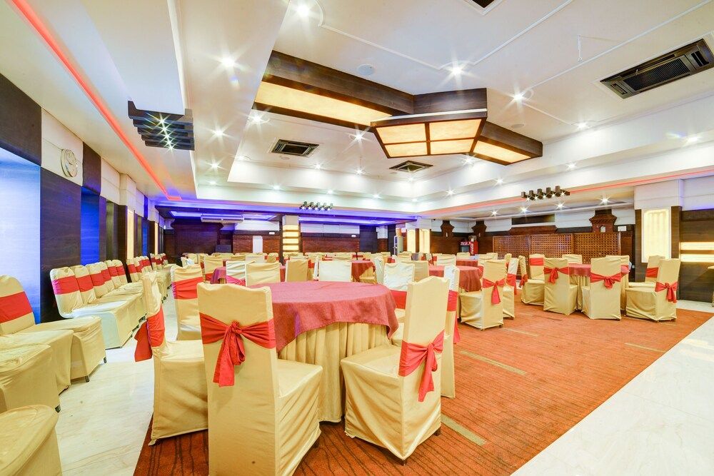 undefined Capital O 507 Hotel Makalu 5