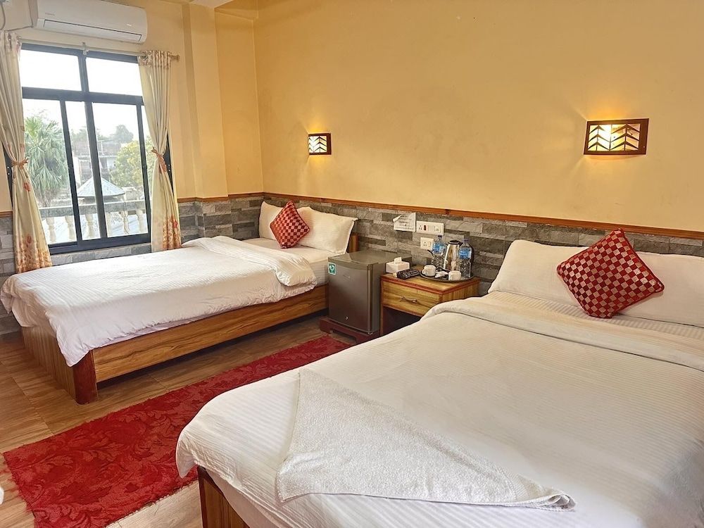 undefined Hotel Peacock 3