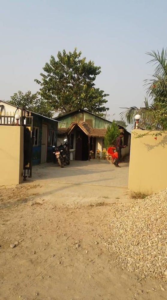 undefined Sauraha Boutique Resort 2