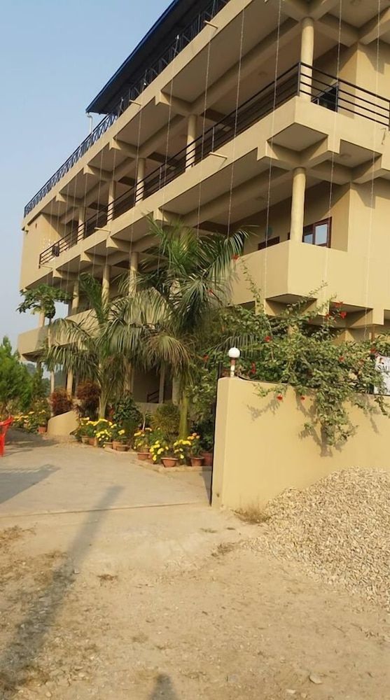 undefined Sauraha Boutique Resort 3