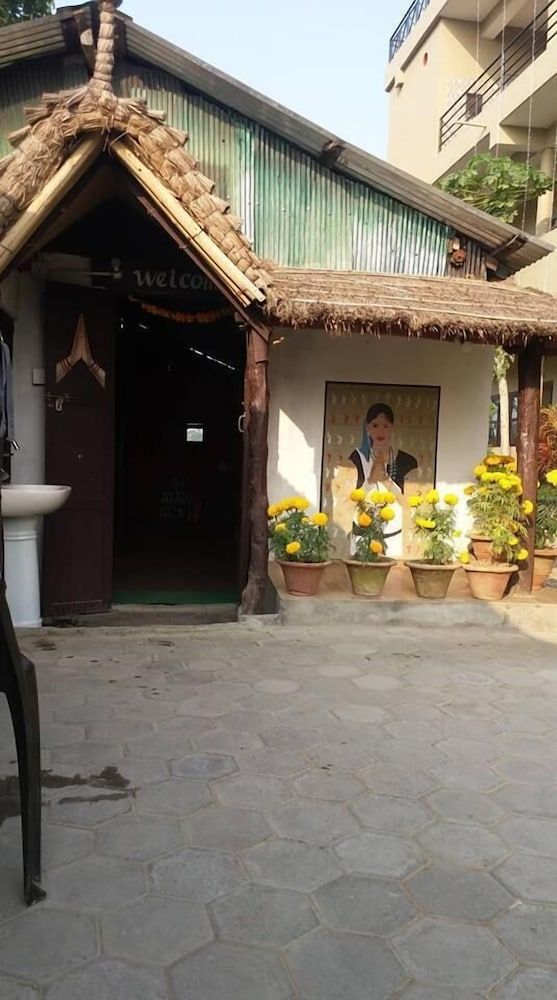 undefined Sauraha Boutique Resort 4
