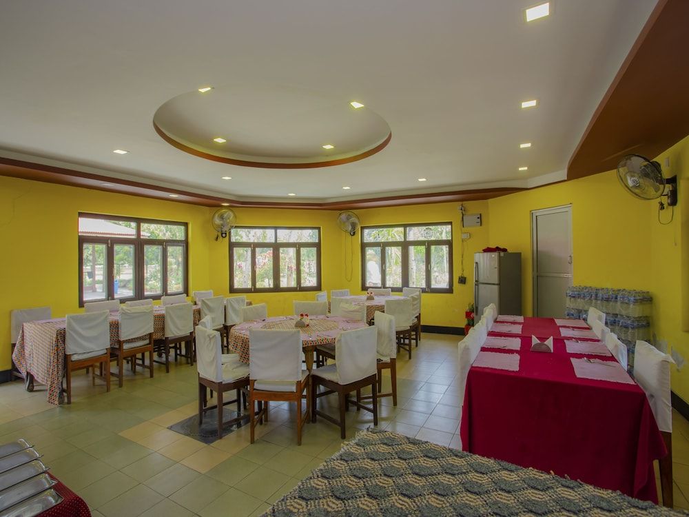undefined Jungle Nepal Resort 7