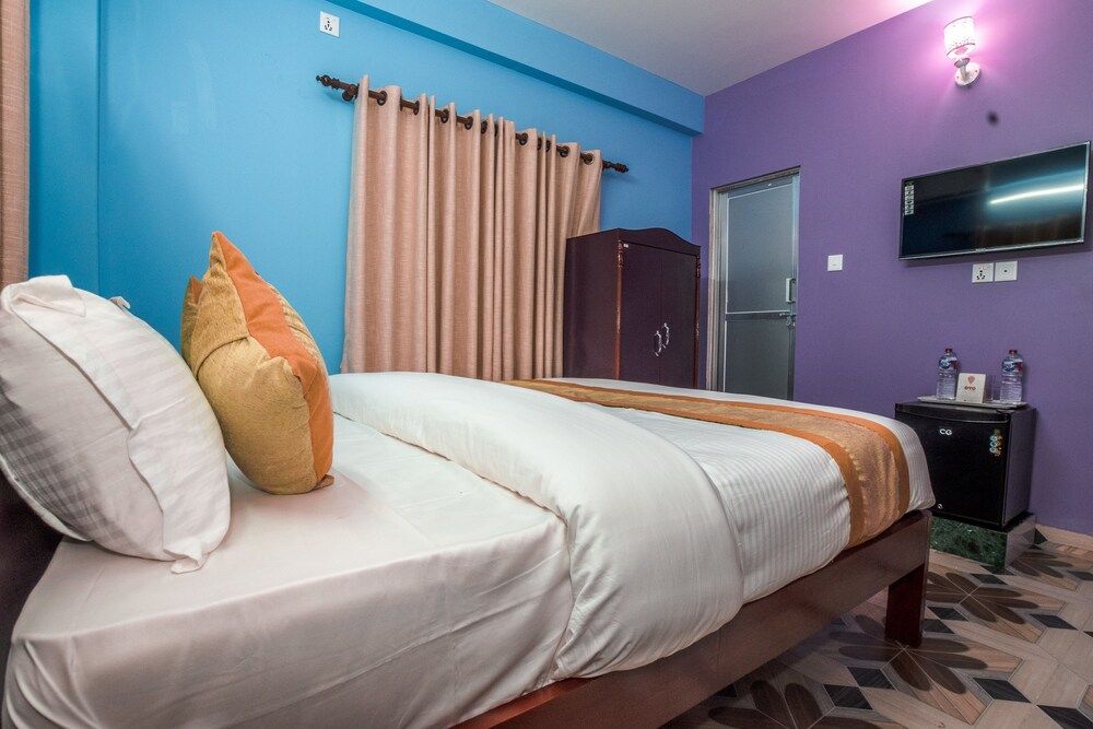 undefined OYO 339 Hotel Omega 10