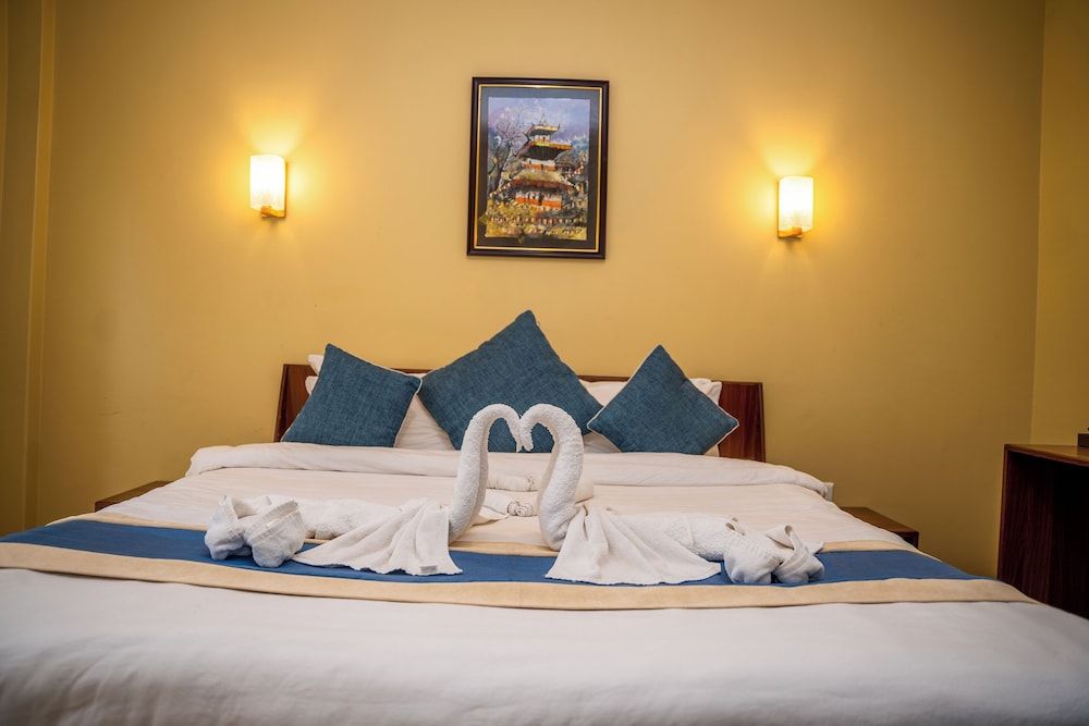 undefined Hotel Glory Garden 3