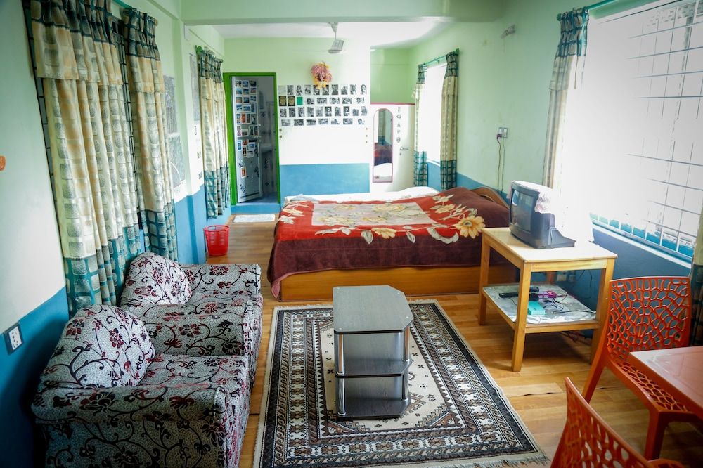 Green Home Apartment for Rent Comfort Apartment, Mountain View 3