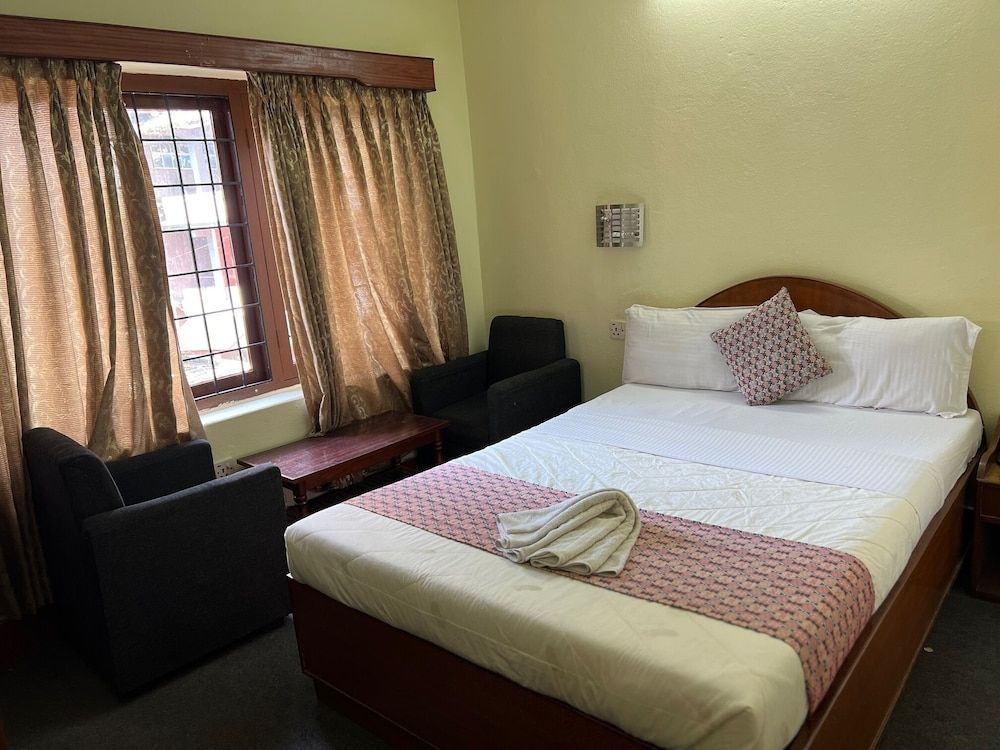 undefined Hotel Blue Magnet 3