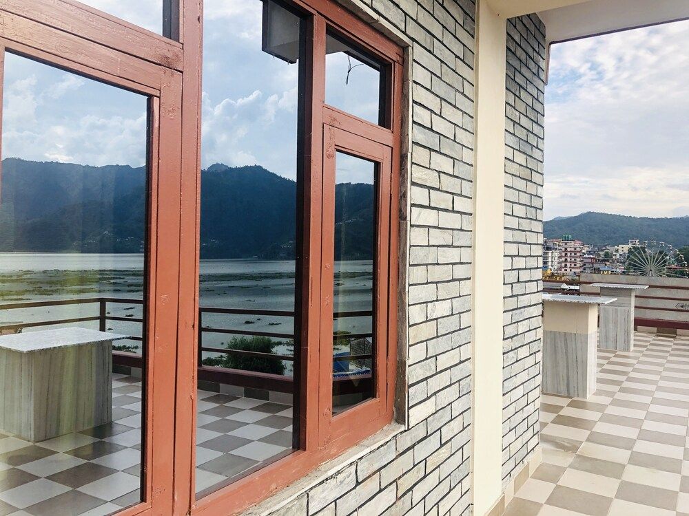 undefined October Inn 6