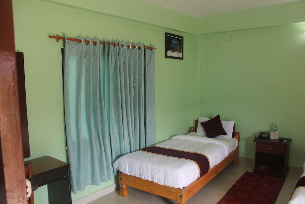 undefined Hotel Red Carpet 7