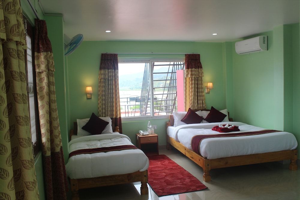 undefined Hotel Red Carpet 10